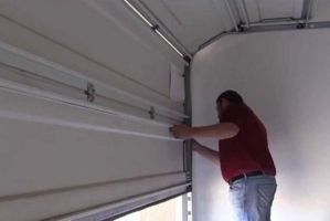 automatic doormen johannesburg Garage Door Repairs Parktown - Door & Motor Maintenance
